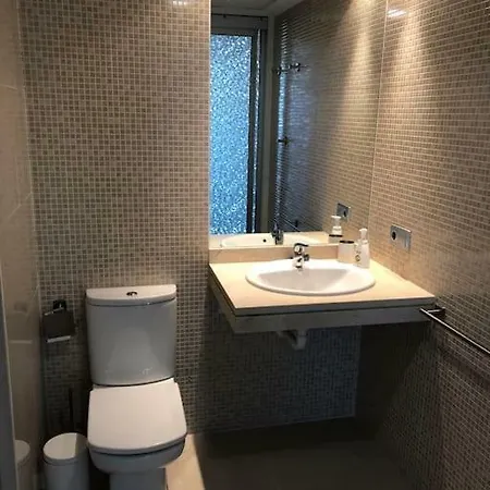 Apartment Tower's Flat 2 On The 30th Floor +wifi +digital Tv